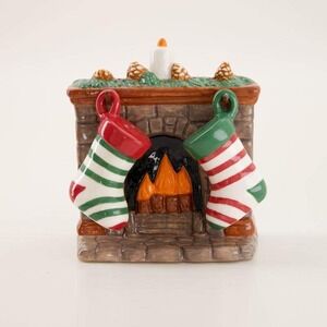 Stockings on Fireplace Salt and Pepper Set-Cracker Barrel Exclusive VHTF NIB